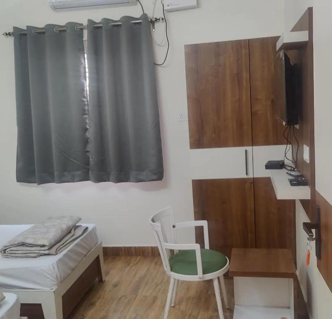 Green Park Varanasi Homestay